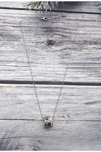 COLLIER