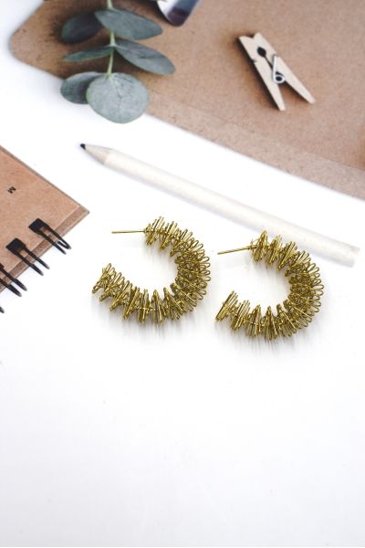 BOUCLES D'OREILLES EN ACIER