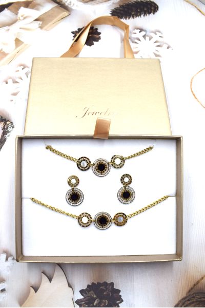 PARURE EN ACIER