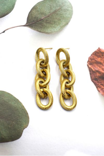 BOUCLES D'OREILLES EN ACIER