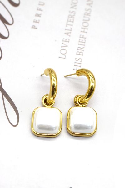 BOUCLES D'OREILLES EN ACIER