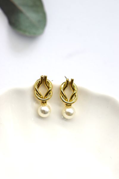 BOUCLES D'OREILLES EN ACIER
