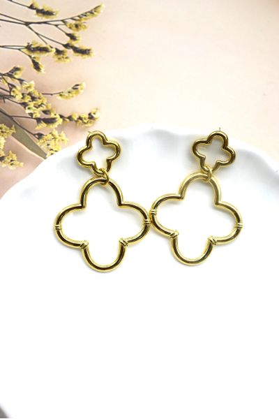 BOUCLES D'OREILLES EN ACIER