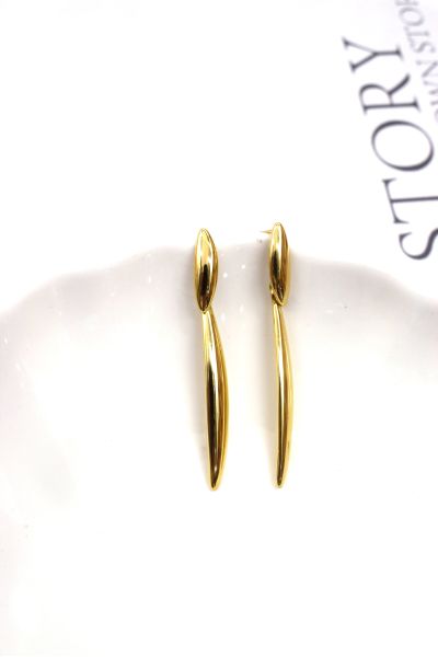 BOUCLES D'OREILLES EN ACIER