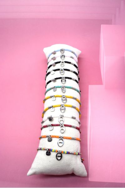 LOT DE 12 BRACELETS EN...