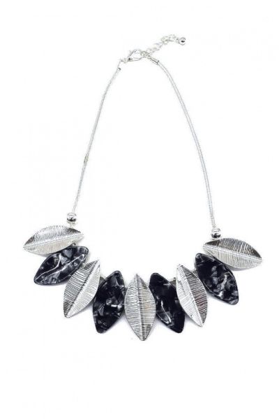COLLIER